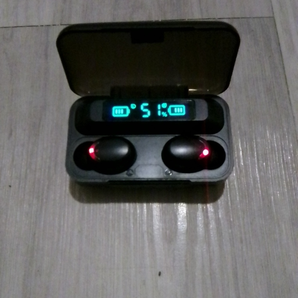 Earpods - Picture 4 of 4